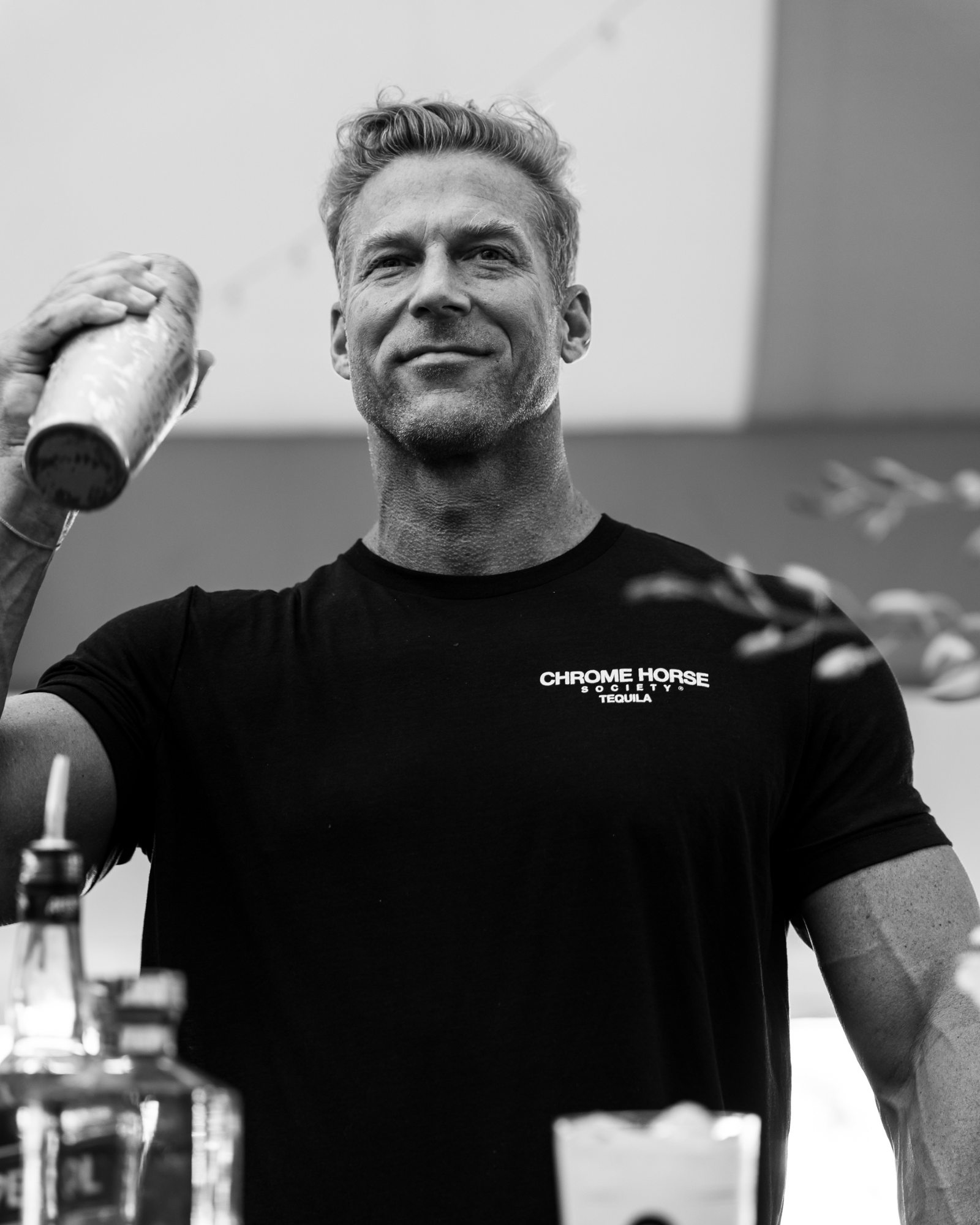 SHOW PONY COCKTAIL DEBUT